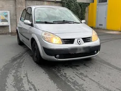 Silber Gebraucht 2005 Renault Mégane II Van / Kleinbus | 1.499 €