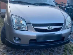 Silber Gebraucht 2003 Suzuki Ignis Kleinwagen | 3.399 € (Etwas zu teuer)