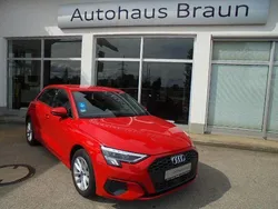 Tangorot Gebraucht 2023 Audi A3 Sportback Limousine | 23.200 € (Fairer Preis)