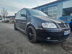 Schwarz Gebraucht 2006 VW Touran Van / Kleinbus | 3.500 € (Fairer Preis)