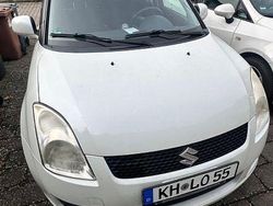 Weiß Gebraucht 2009 Suzuki Swift Limousine | 3.370 € (Fairer Preis)