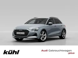 Pfeilgrau perleffekt Gebraucht 2024 Audi A3 Advanced Limousine | 31.980 €