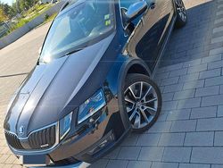 Schwarz Gebraucht 2019 Skoda Octavia Kombi | 14.000 € (Guter Preis)