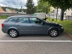 Grau Gebraucht 2002 Audi A4 Kombi | 1.650 € (Guter Preis)