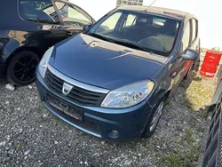 Blau "mineral" Gebraucht 2009 Dacia Sandero Lauréate Kleinwagen | 1.200 € (Guter Preis)