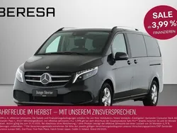 Graphitgrau Gebraucht 2024 Mercedes V300 Van / Kleinbus | 57.880 €