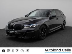 Saphirschwarz metallic 47schwarz Gebraucht 2022 BMW 530 M Sport Limousine | 37.499 € (Fairer Preis)