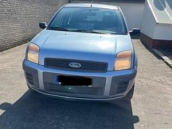 Blau Gebraucht 2006 Ford Fusion Kleinwagen | 1.650 € (Fairer Preis)