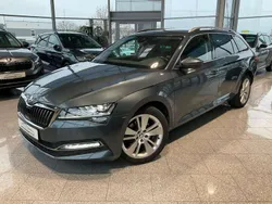 Quarzgrau metallic Gebraucht 2019 Skoda Superb Style Kombi | 27.890 € (Teuer)