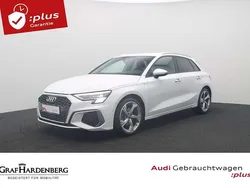 Gletscherweiß metallic Gebraucht 2024 Audi A3 Sportback S-Line Limousine | 34.980 € (Guter Preis)