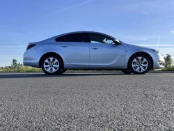 Grau Gebraucht 2014 Opel Insignia Innovation Limousine | 13.000 € (Teuer)