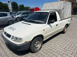 Weiß Gebraucht 2000 VW Caddy Van / Kleinbus | 3.500 €