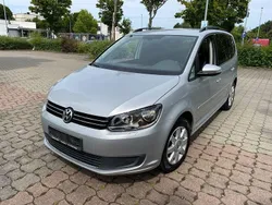 Silber Gebraucht 2011 VW Touran Comfortline Van / Kleinbus | 5.950 € (Guter Preis)