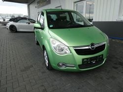 Grün Gebraucht 2008 Opel Agila Edition Kleinwagen | 1.999 € (Guter Preis)