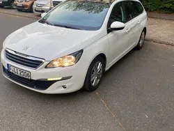 Weiß Gebraucht 2014 Peugeot 308 Active Kombi | 5.000 € (Etwas zu teuer)