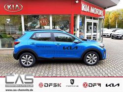 Blau Gebraucht 2023 Kia Stonic Vision SUV | 23.500 € (Etwas zu teuer)