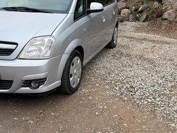 Silber Gebraucht 2006 Opel Meriva Van / Kleinbus | 850 € (Fairer Preis)