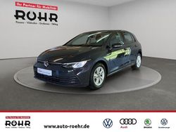 Grau Gebraucht 2023 VW Golf Life Limousine | 21.080 € (Guter Preis)