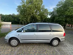 Grau Gebraucht 2005 VW Sharan Comfortline Van / Kleinbus | 1.600 € (Fairer Preis)