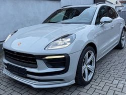 Grau Gebraucht 2023 Porsche Macan Sport SUV | 57.900 € (Guter Preis)