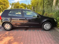 Schwarz Gebraucht 2006 VW Golf V Kleinwagen | 2.250 € (Guter Preis)