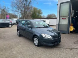 Grau Gebraucht 2010 Skoda Fabia Classic Kleinwagen | 4.480 € (Fairer Preis)
