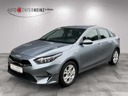 (css) lunarsilber met. Gebraucht 2022 Kia Ceed Vision Limousine | 18.900 € (Fairer Preis)