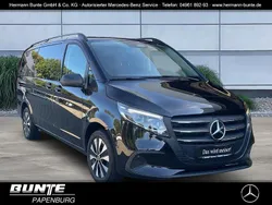 Obsidianschwarz (schwarz) Gebraucht 2024 Mercedes Vito Van / Kleinbus | 54.775 €