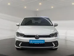 Weiß Gebraucht 2024 VW Polo Life Kleinwagen | 18.990 € (Guter Preis)