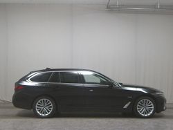 Schwarz Gebraucht 2021 BMW 530e Luxury Line Kombi | 21.480 € (Guter Preis)