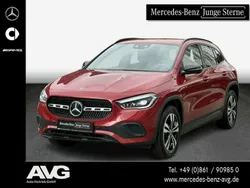 Rot Gebraucht 2023 Mercedes GLA200 Progressive SUV | 39.800 € (Fairer Preis)