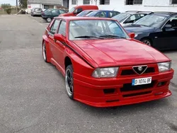 Rot Gebraucht 1992 Alfa Romeo 75 Limousine | 35.000 €