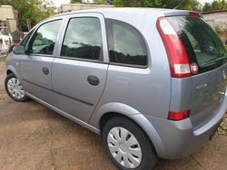 Silber Gebraucht 2004 Opel Meriva Van / Kleinbus | 2.790 € (Etwas zu teuer)