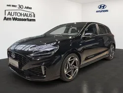 Abyss black / mic Neu 2025 Hyundai i30 N Line Limousine | 29.890 € (Etwas zu teuer)