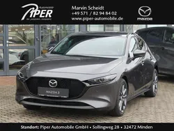Grau Neu 2024 Mazda 3 Exclusive-Line Limousine | 30.990 € (Etwas zu teuer)