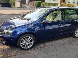 Blau Gebraucht 2009 VW Golf Highline Limousine | 4.800 €