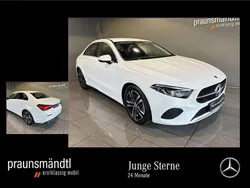 Weiß Gebraucht 2024 Mercedes A180 Progressive Limousine | 30.490 € (Fairer Preis)