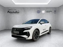Weiß Gebraucht 2023 Audi Q4 Sportback e-tron Sport SUV | 41.850 € (Teuer)