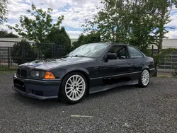 Schwarz Gebraucht 1994 BMW 318 Competition Edition Coupé | 9.300 €
