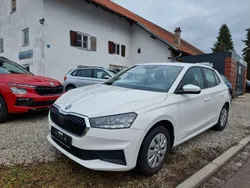 Weiß Gebraucht 2022 Skoda Fabia Ambition Kleinwagen | 14.990 € (Guter Preis)