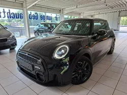 Midnight black ii metallic Gebraucht 2021 Mini John Cooper Works Kleinwagen | 24.490 € (Etwas zu teuer)