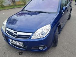 Blau Gebraucht 2006 Opel Signum Business Kombi | 5.800 €