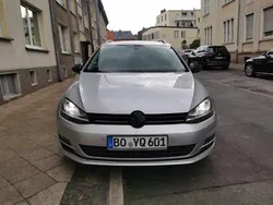 Grau metallic Gebraucht 2015 VW Golf VII Kombi | 5.900 €