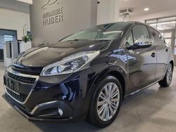 Blau Gebraucht 2019 Peugeot 208 Signature Sky Kleinwagen | 7.800 € (Guter Preis)