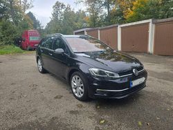 Schwarz Gebraucht 2017 VW Golf VII Sound Kombi | 16.200 € (Etwas zu teuer)