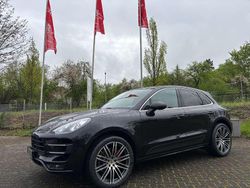 Tiefschwarzmetallic Gebraucht 2014 Porsche Macan Turbo SUV | 42.400 € (Fairer Preis)