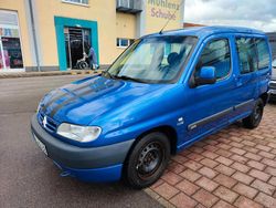 Blau Gebraucht 2001 Citroën Berlingo Van / Kleinbus | 2.850 €