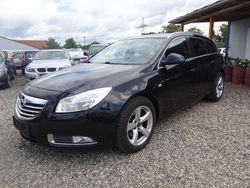 Schwarz Gebraucht 2011 Opel Insignia Kombi | 2.000 € (Fairer Preis)