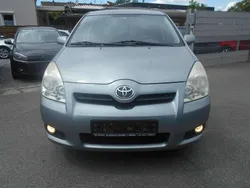Silber Gebraucht 2008 Toyota Corolla Verso Team Van / Kleinbus | 3.999 € (Fairer Preis)