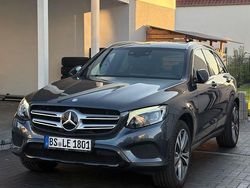 Grau Gebraucht 2015 Mercedes GLC250 AMG line SUV | 19.800 € (Fairer Preis)